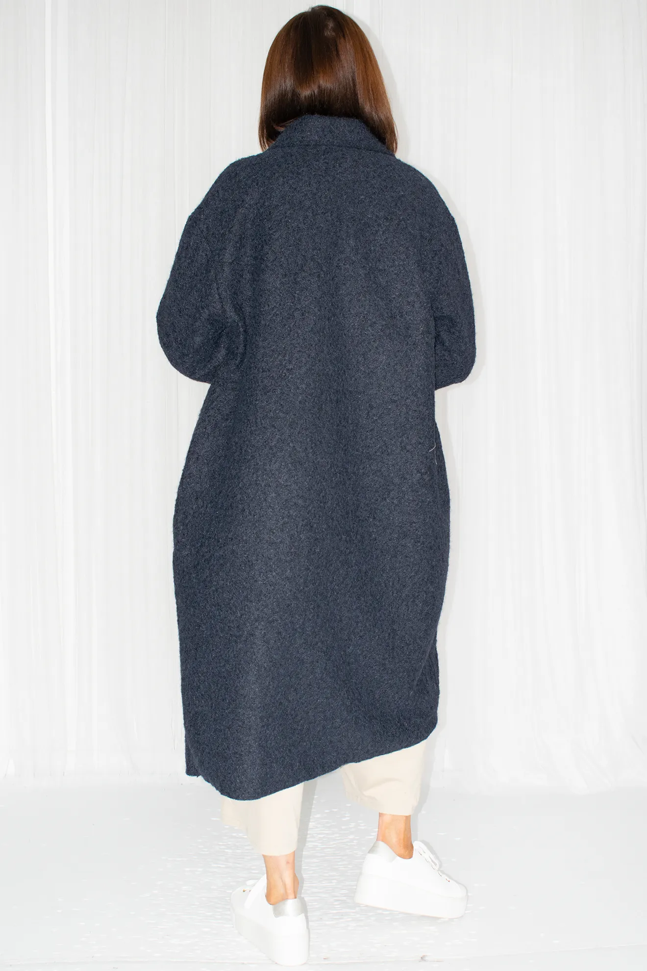 Athena Long Sleeve Duster Coat in  black