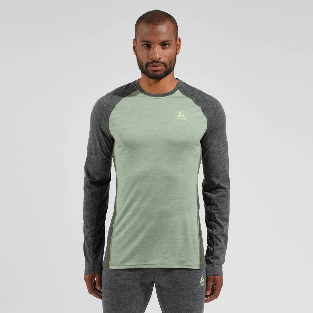 Odlo Men&#x27;s Performance Wool 150 Base Layer Matte Green/Dark Grey Melange | Buy Odlo Men&#x27;s Performance Wool 150 Base Layer Matte Green/Dark Grey Melange here | Outnorth