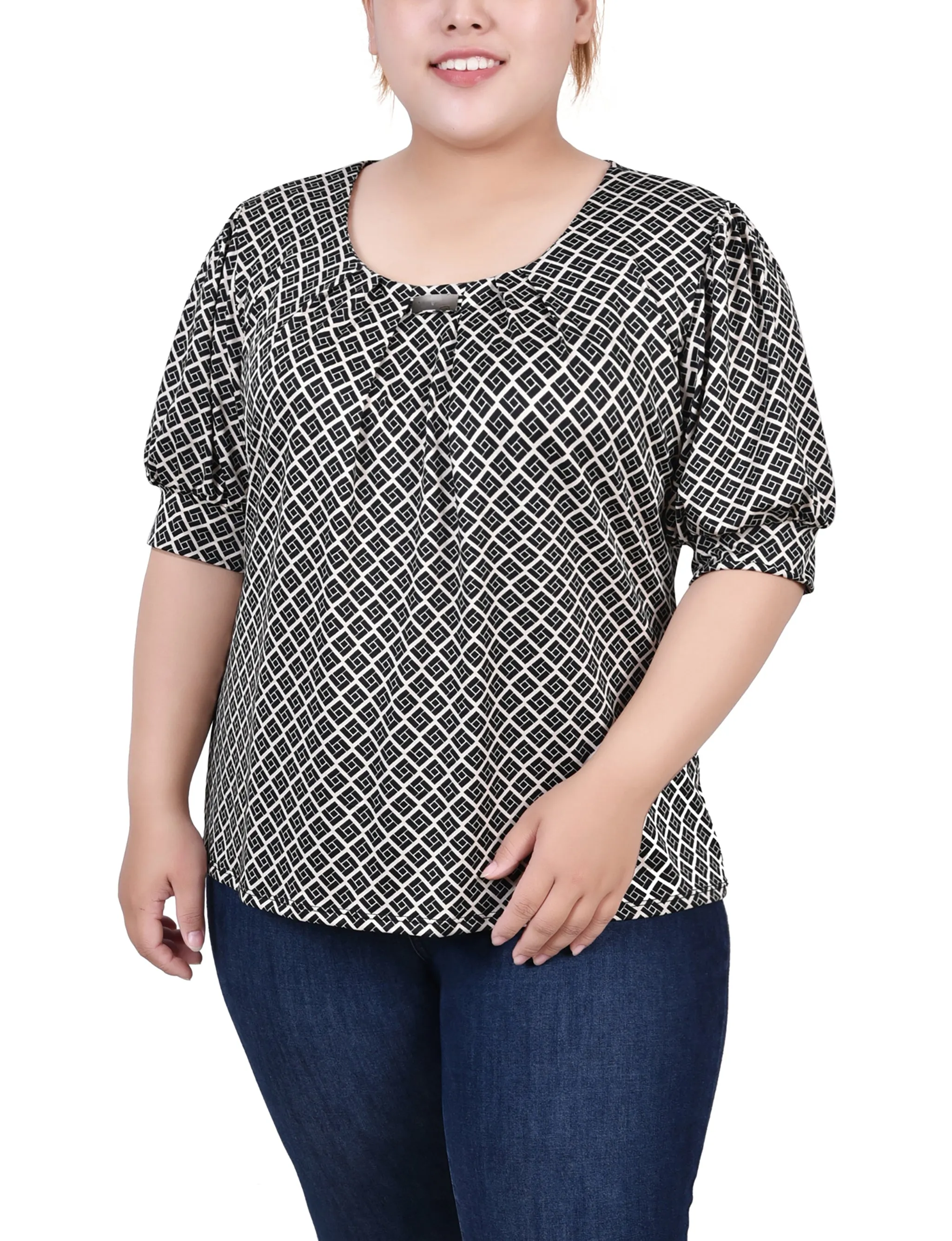 Plus Size Short Sleeve Balloon Sleeve Top With Hardware