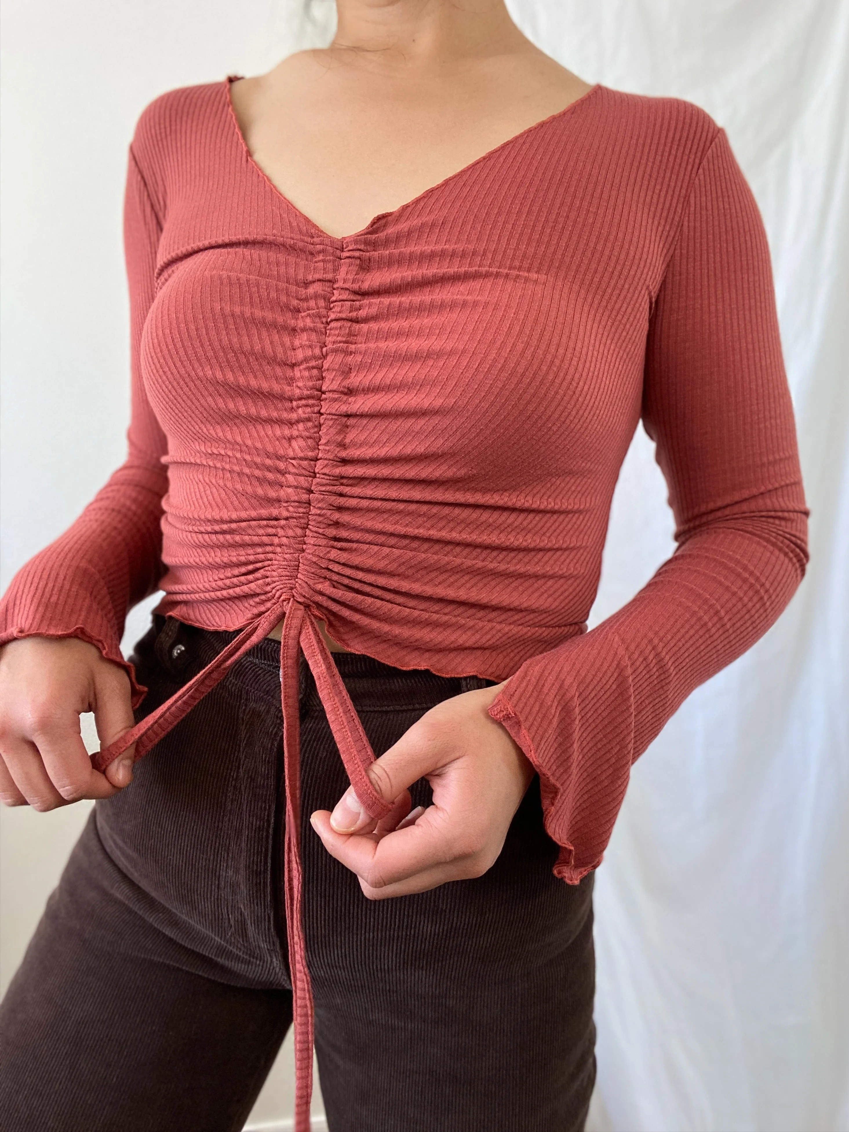 THE RUCHED SLIT SLEEVE TOP ~ MARSALA